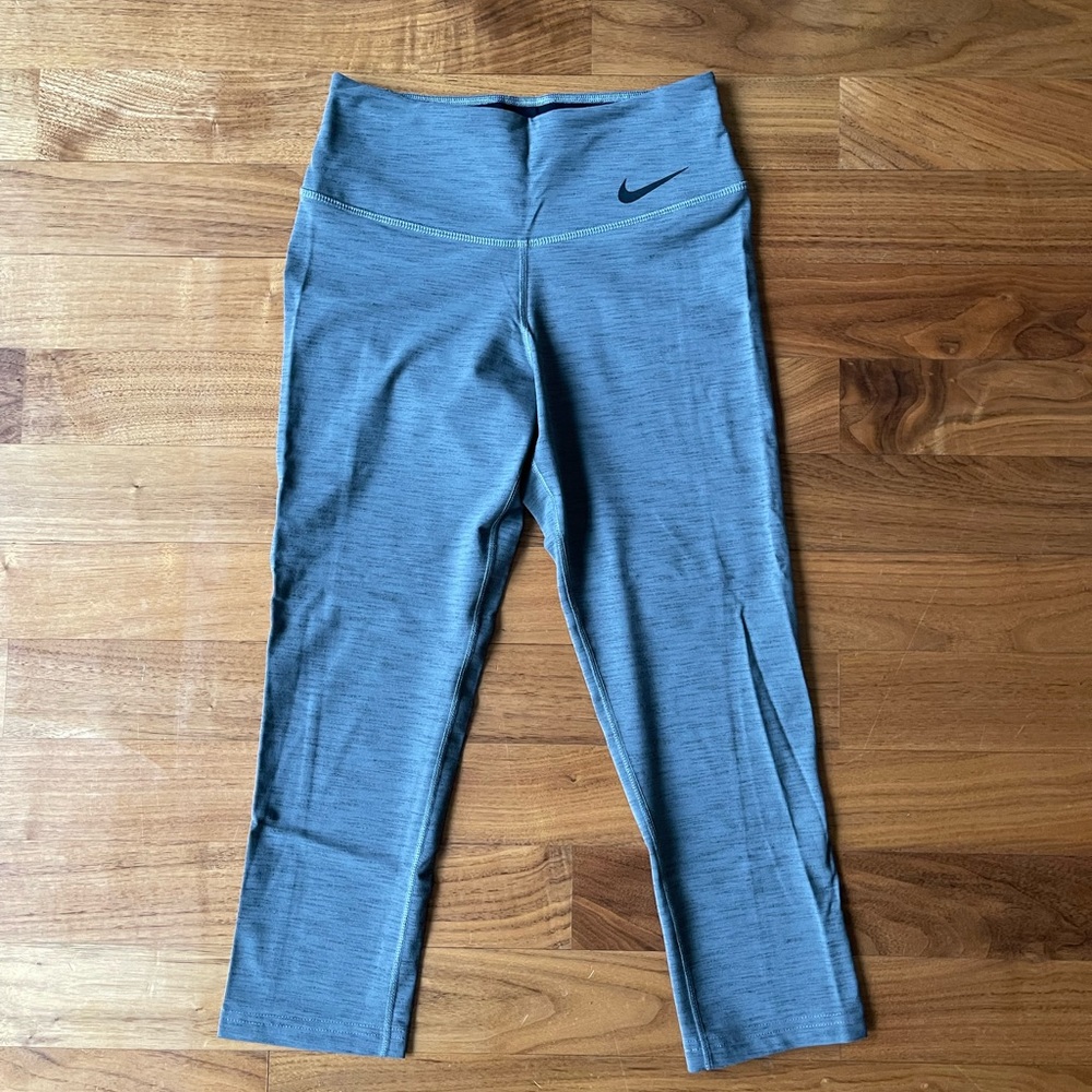 Nike cropped/capri leggings